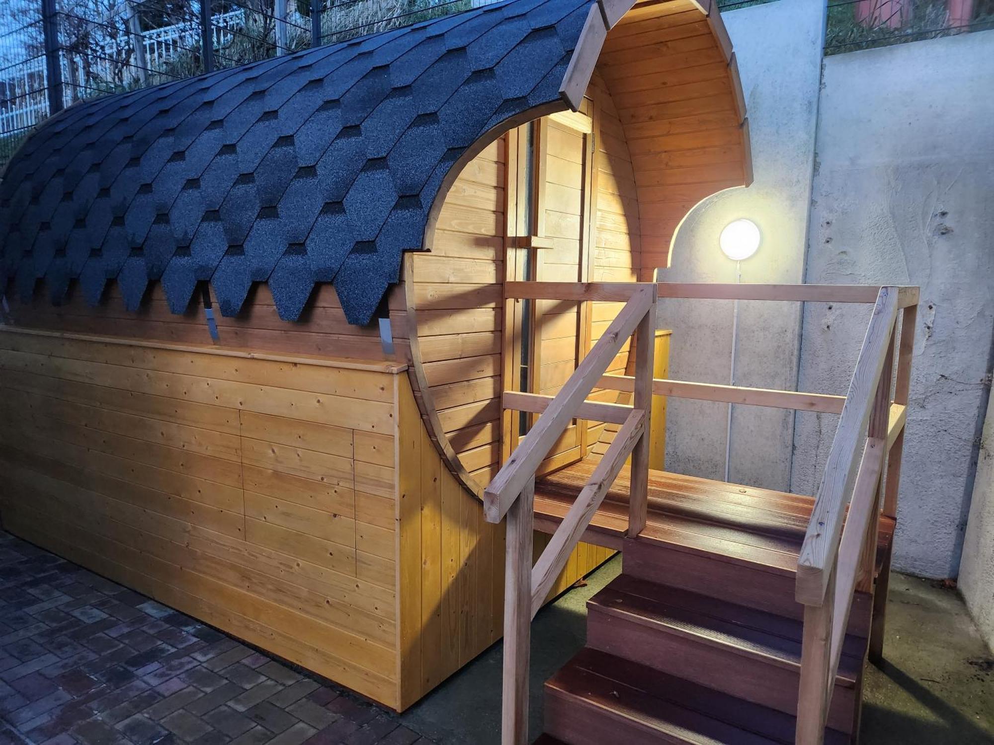 Haus Strandkoerv Mit Fass-Sauna Loddin Kültér fotó