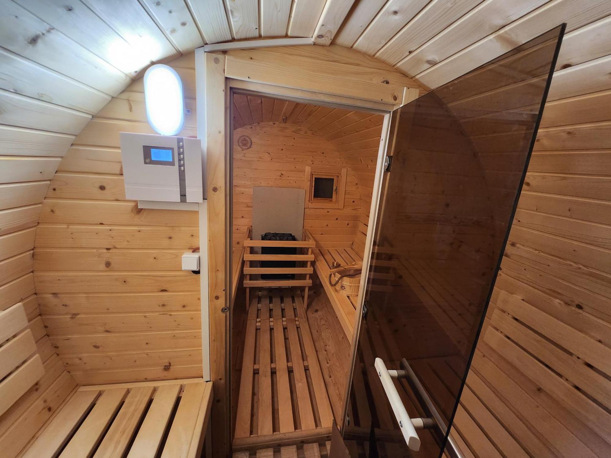 Haus Strandkoerv Mit Fass-Sauna Loddin Kültér fotó